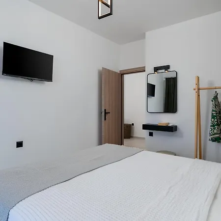 Belvedere Luxury 2br Near The Old Town דירה העיירה רתימנו