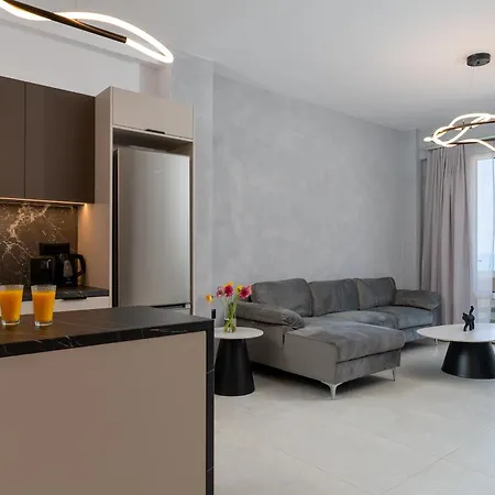 Belvedere Luxury 2br Near The Old Town דירה העיירה רתימנו